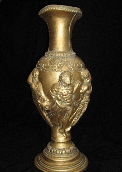 Бутикова тракийска ваза - злато с патина