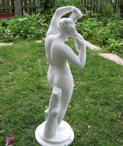 Статуя Афродита - градинска 4
