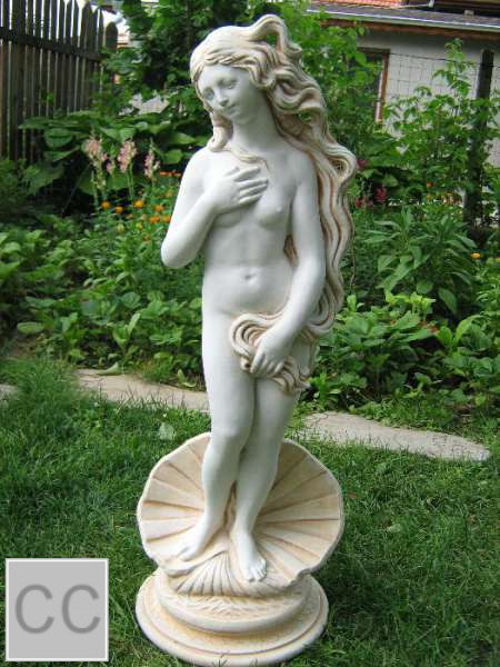Статуя Раждането на Венера (бетон)